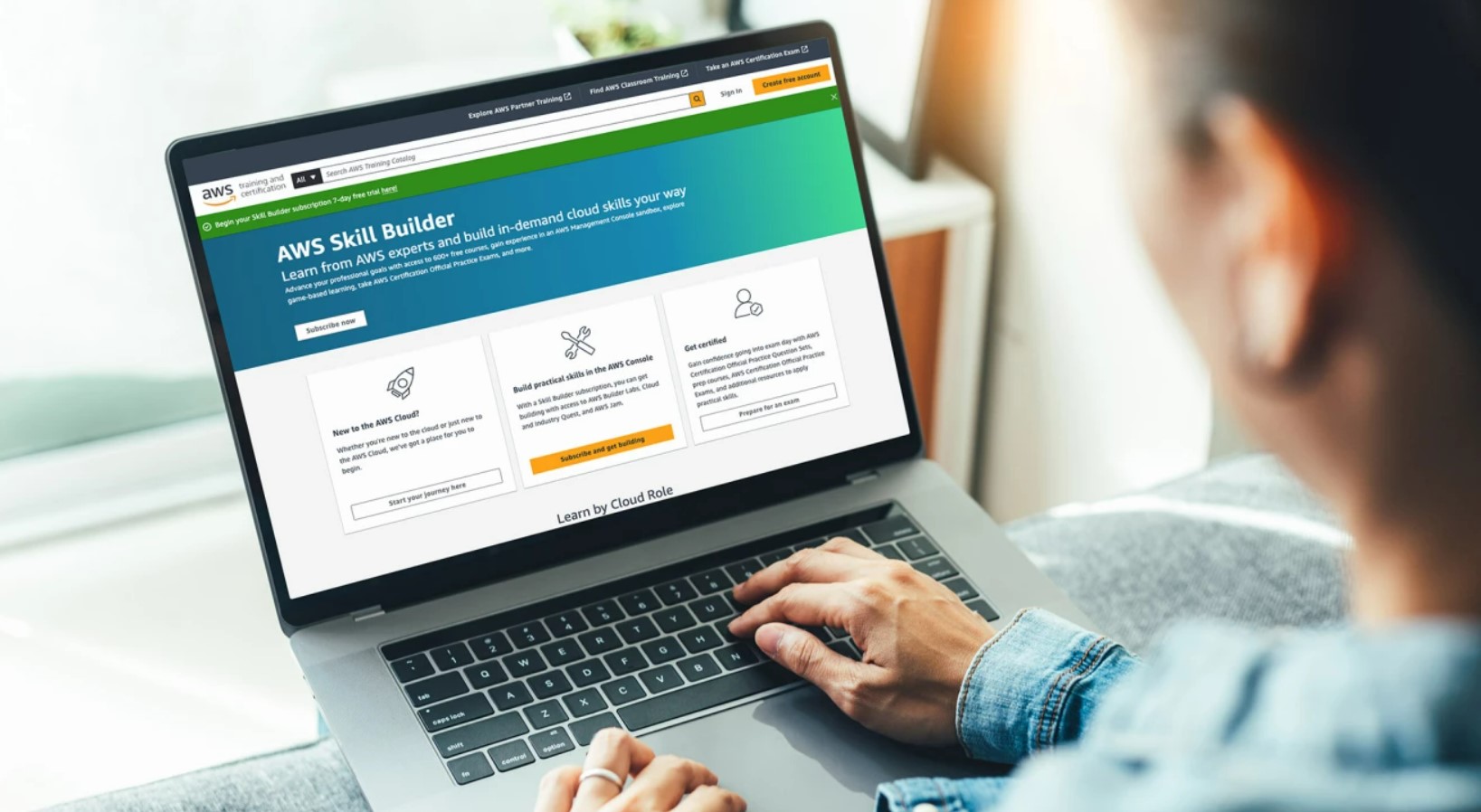 Featured image for “Amazon’dan AI Yetenekleri İçin Küresel Eğitim Hamlesi,  2 Milyon Kişiye Ücretsiz Erişim”